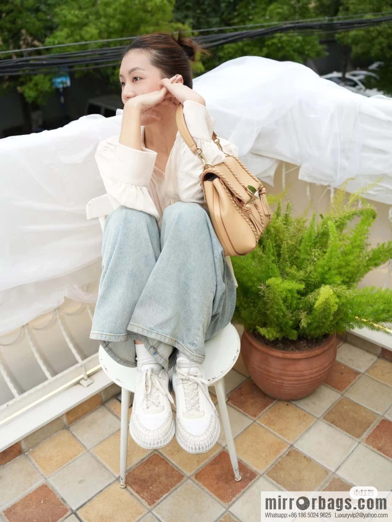 Chloe Penelope Gold Coin Bag, Medium Dropped Leather, Apricot 25CM