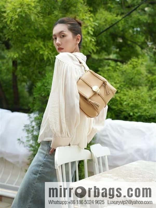 Chloe Penelope Gold Coin Bag, Medium Dropped Leather, Apricot 25CM