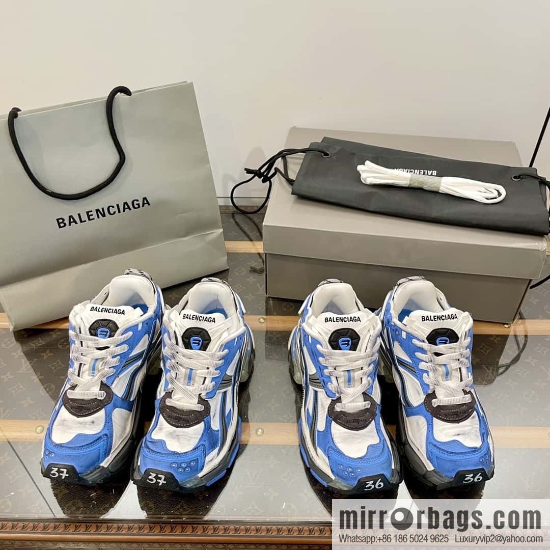 Balenciaga Balenciaga 𝐑𝐮𝐧𝐧𝐞𝐫|𝟐𝟎𝟐𝟑 Seventh Generation. Vintage Old Daddy Sneakers