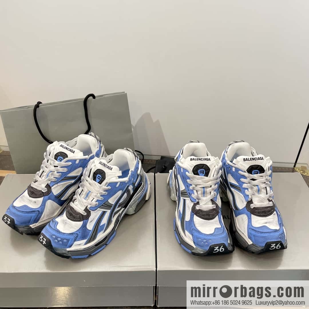 Balenciaga Balenciaga 𝐑𝐮𝐧𝐧𝐞𝐫|𝟐𝟎𝟐𝟑 Seventh Generation. Vintage Old Daddy Sneakers