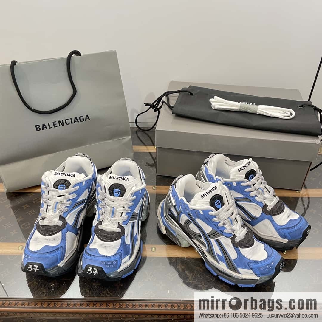 Balenciaga Balenciaga 𝐑𝐮𝐧𝐧𝐞𝐫|𝟐𝟎𝟐𝟑 Seventh Generation. Vintage Old Daddy Sneakers