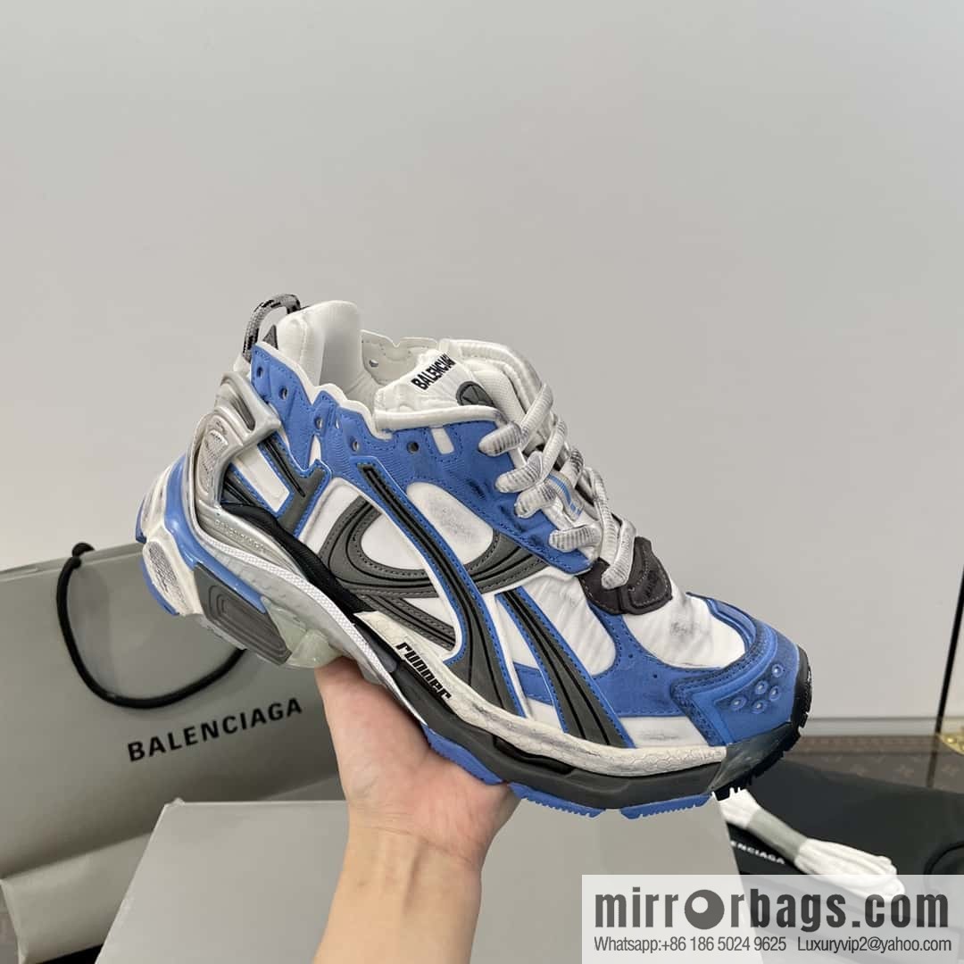 Balenciaga Balenciaga 𝐑𝐮𝐧𝐧𝐞𝐫|𝟐𝟎𝟐𝟑 Seventh Generation. Vintage Old Daddy Sneakers