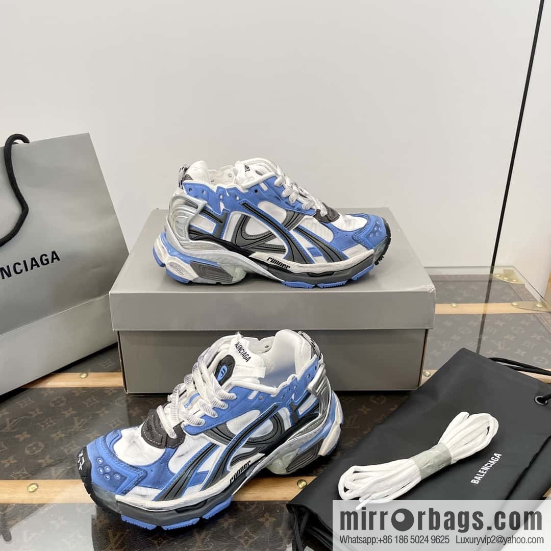 Balenciaga Balenciaga 𝐑𝐮𝐧𝐧𝐞𝐫|𝟐𝟎𝟐𝟑 Seventh Generation. Vintage Old Daddy Sneakers