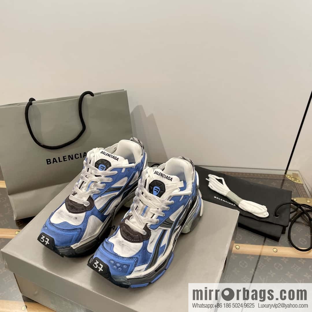 Balenciaga Balenciaga 𝐑𝐮𝐧𝐧𝐞𝐫|𝟐𝟎𝟐𝟑 Seventh Generation. Vintage Old Daddy Sneakers
