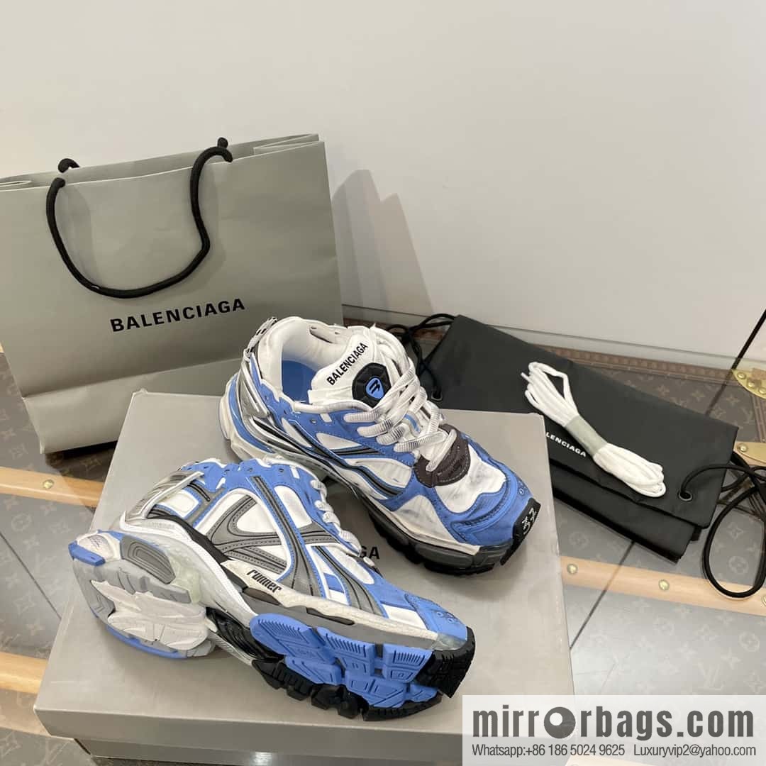 Balenciaga Balenciaga 𝐑𝐮𝐧𝐧𝐞𝐫|𝟐𝟎𝟐𝟑 Seventh Generation. Vintage Old Daddy Sneakers