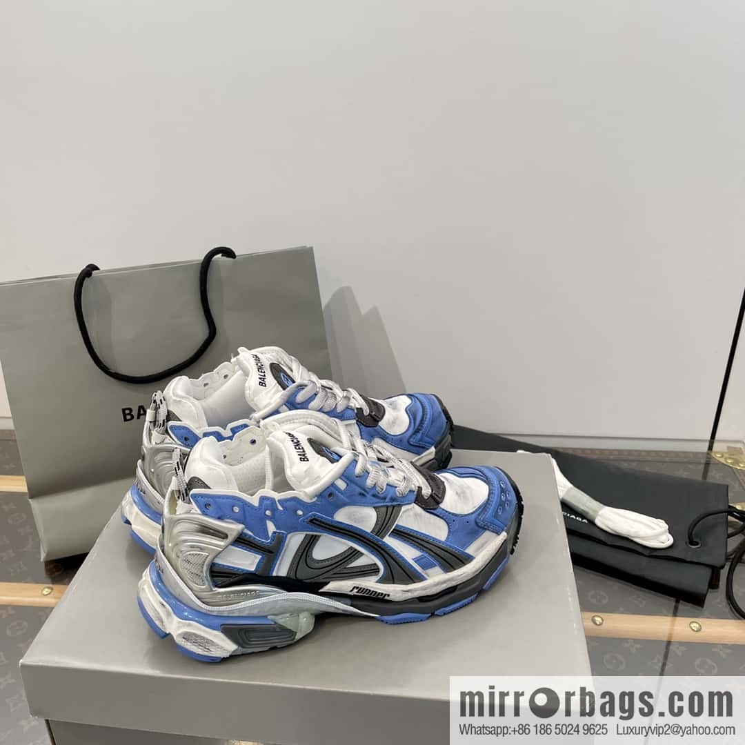 Balenciaga Balenciaga 𝐑𝐮𝐧𝐧𝐞𝐫|𝟐𝟎𝟐𝟑 Seventh Generation. Vintage Old Daddy Sneakers