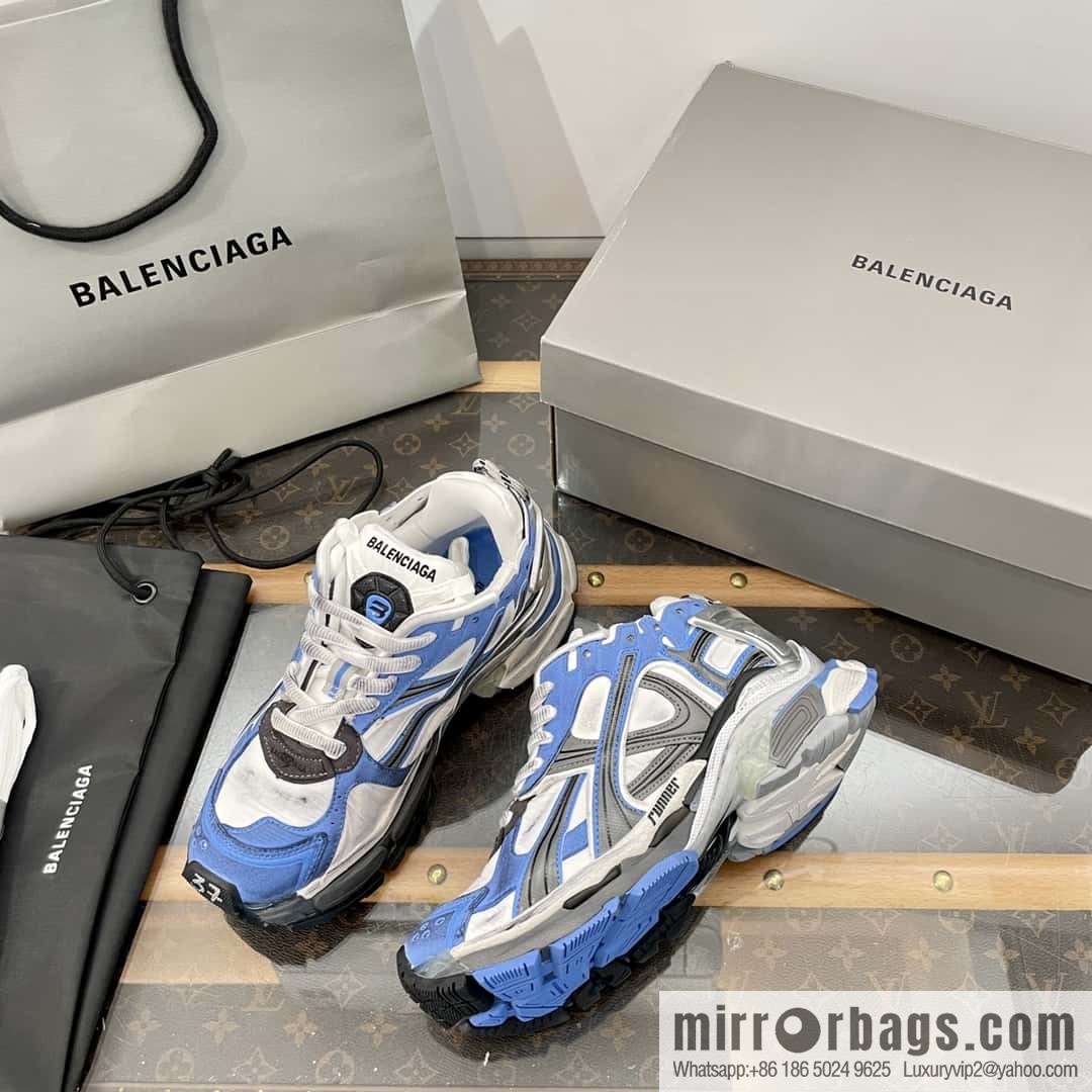 Balenciaga Balenciaga 𝐑𝐮𝐧𝐧𝐞𝐫|𝟐𝟎𝟐𝟑 Seventh Generation. Vintage Old Daddy Sneakers