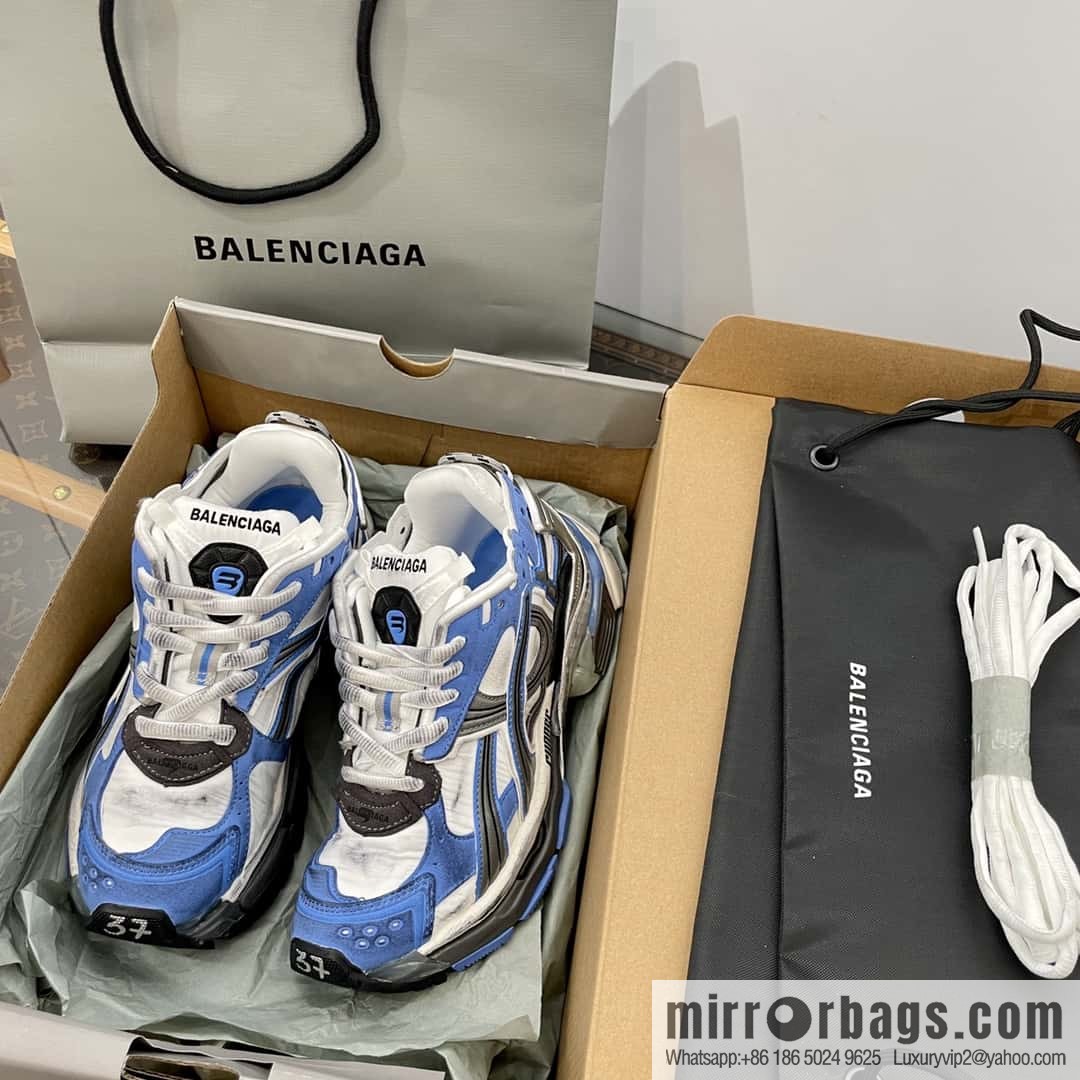 Balenciaga Balenciaga 𝐑𝐮𝐧𝐧𝐞𝐫|𝟐𝟎𝟐𝟑 Seventh Generation. Vintage Old Daddy Sneakers