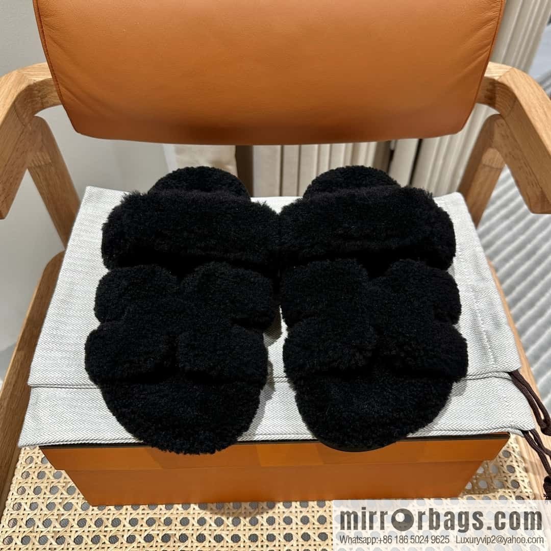 Hermès plush second uncle shoes Chypre sandals