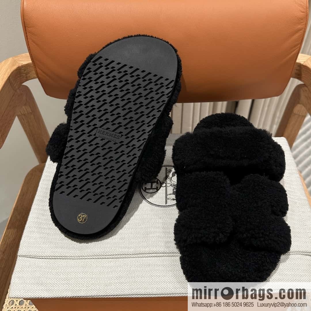 Hermès plush second uncle shoes Chypre sandals