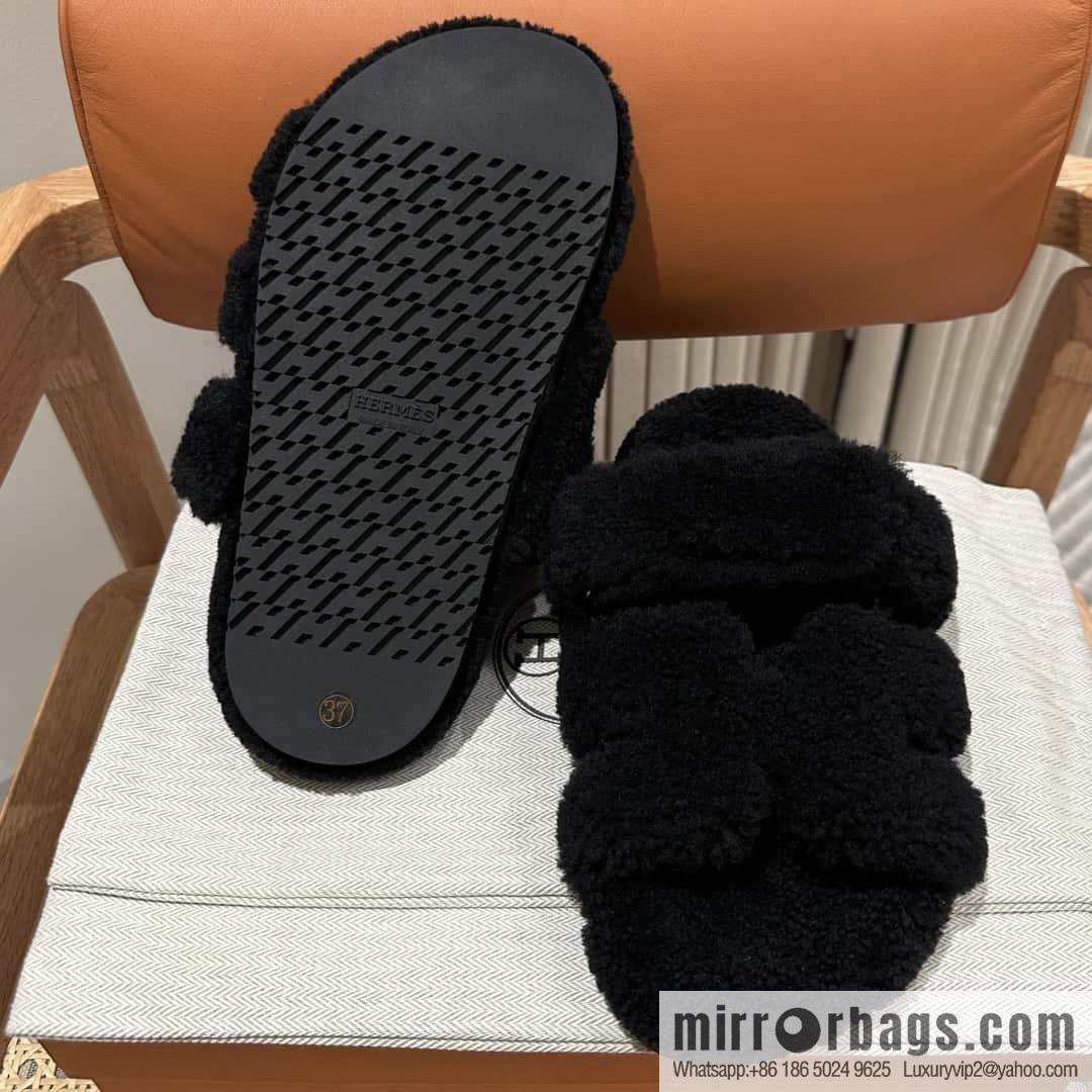 Hermès plush second uncle shoes Chypre sandals