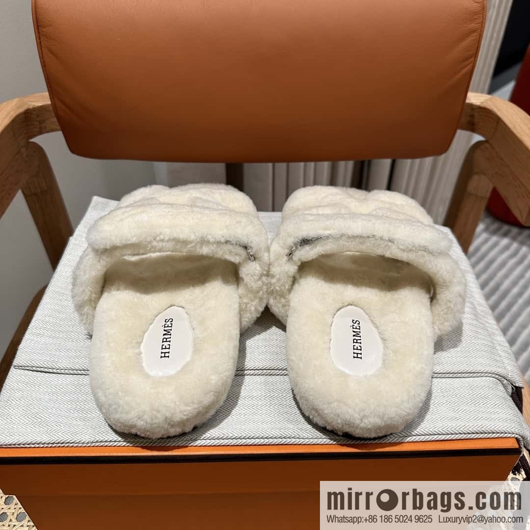 Hermès plush second uncle shoes Chypre sandals