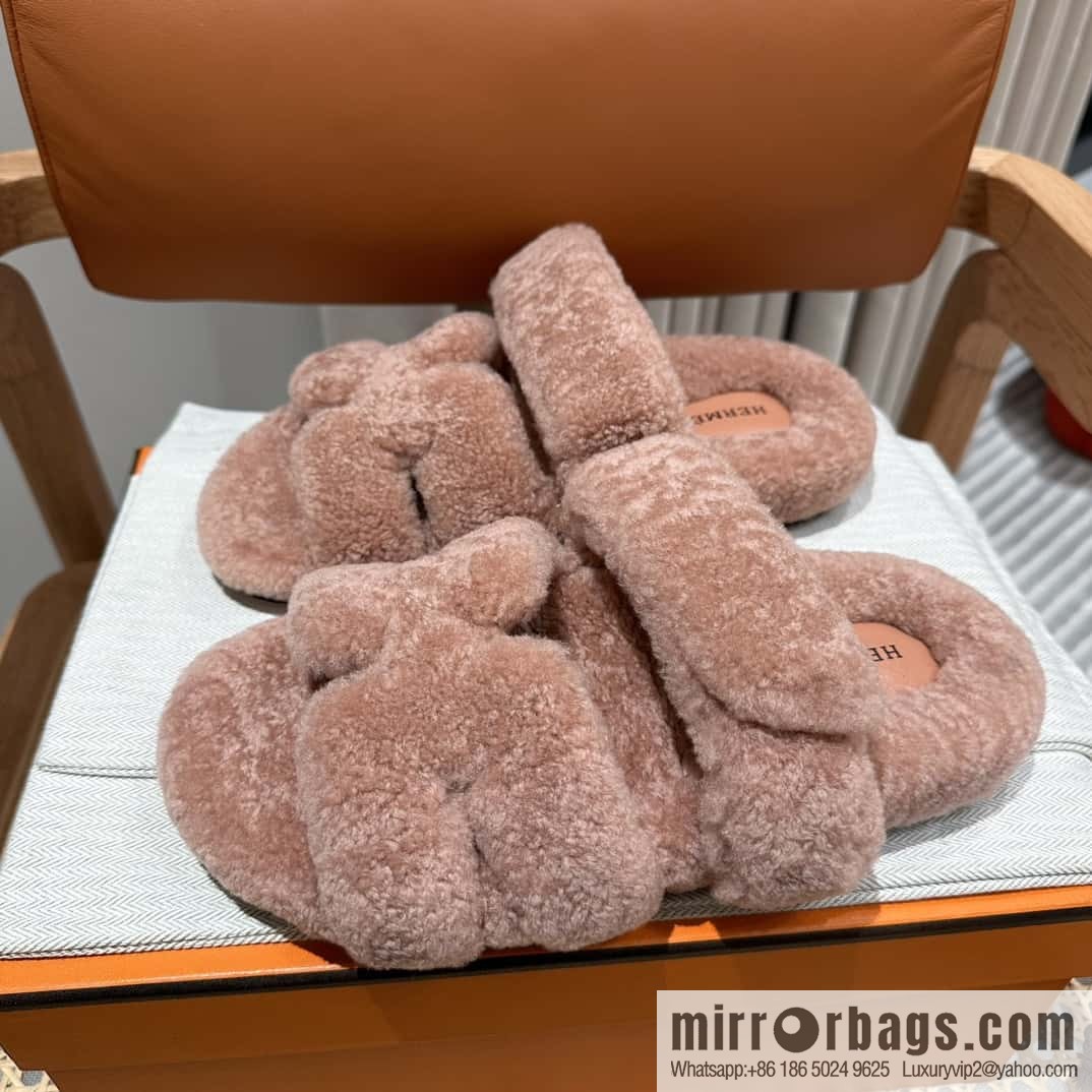 Hermès plush second uncle shoes Chypre sandals