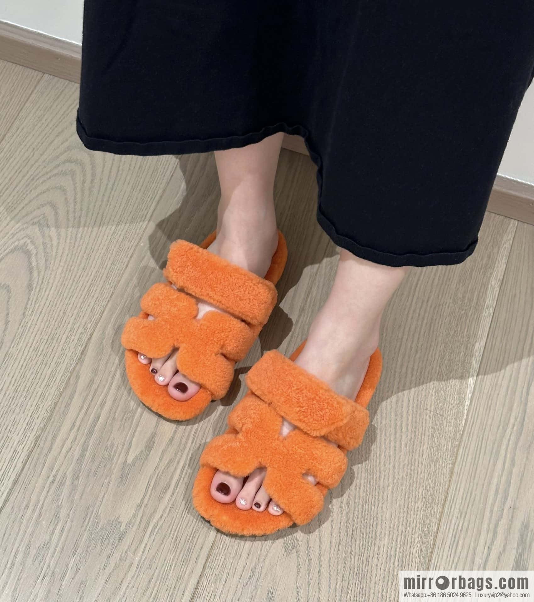 Hermès plush shoes Chypre sandals, orange