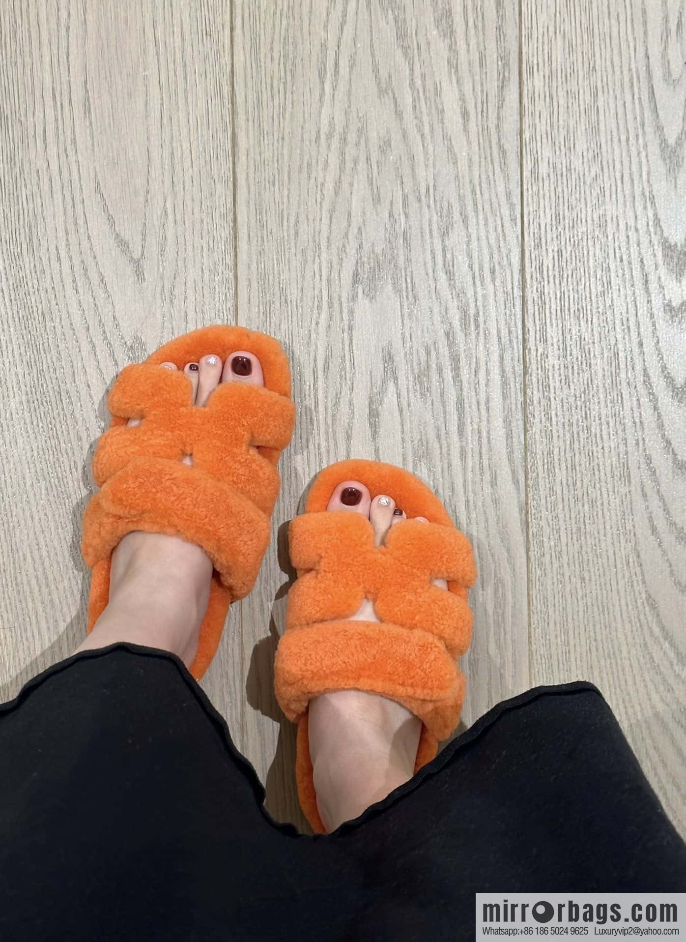 Hermès plush shoes Chypre sandals, orange