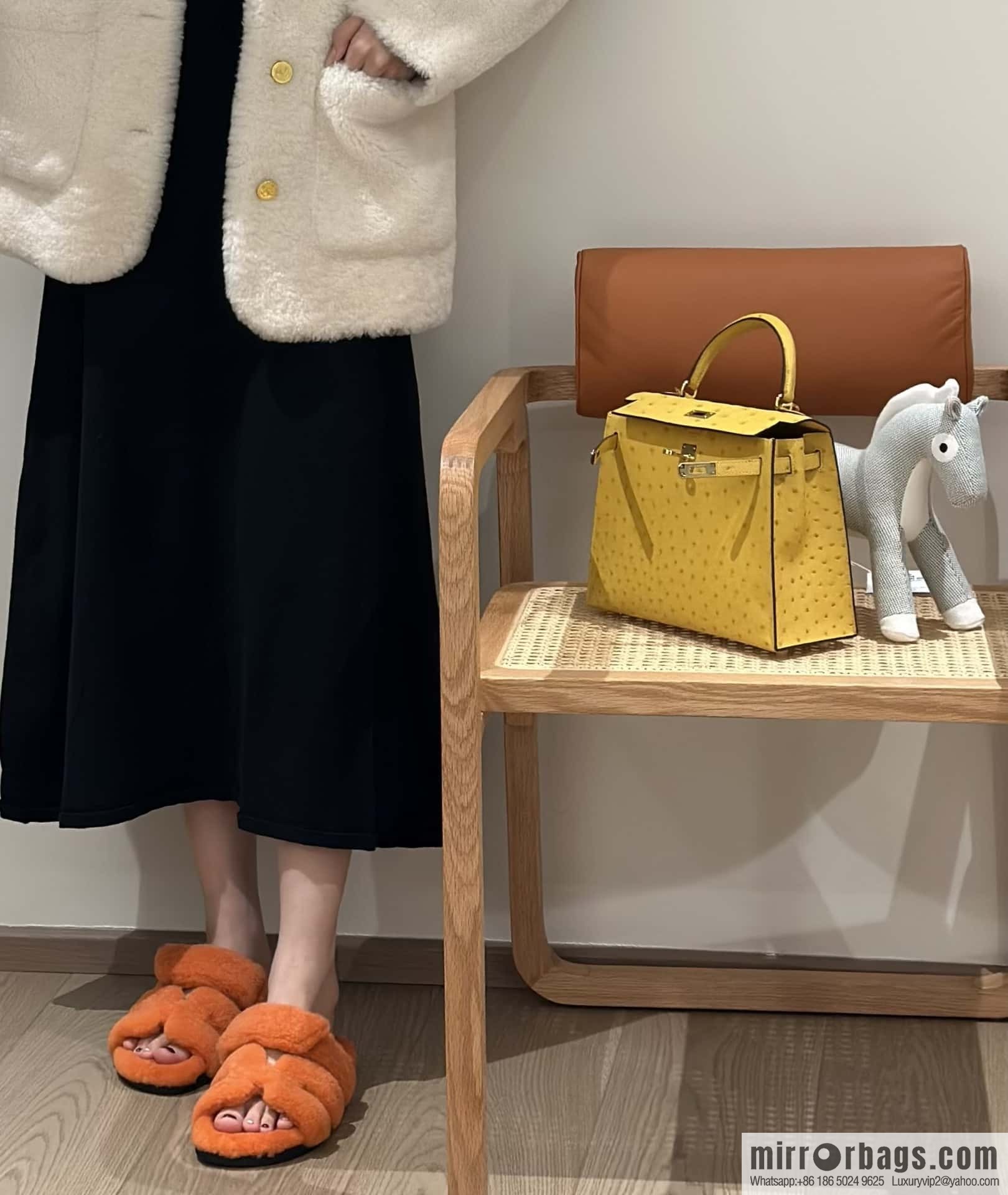 Hermès plush shoes Chypre sandals, orange