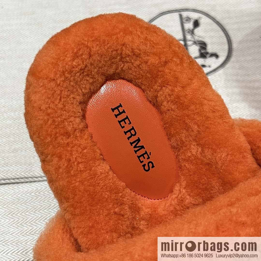 Hermès plush shoes Chypre sandals, orange