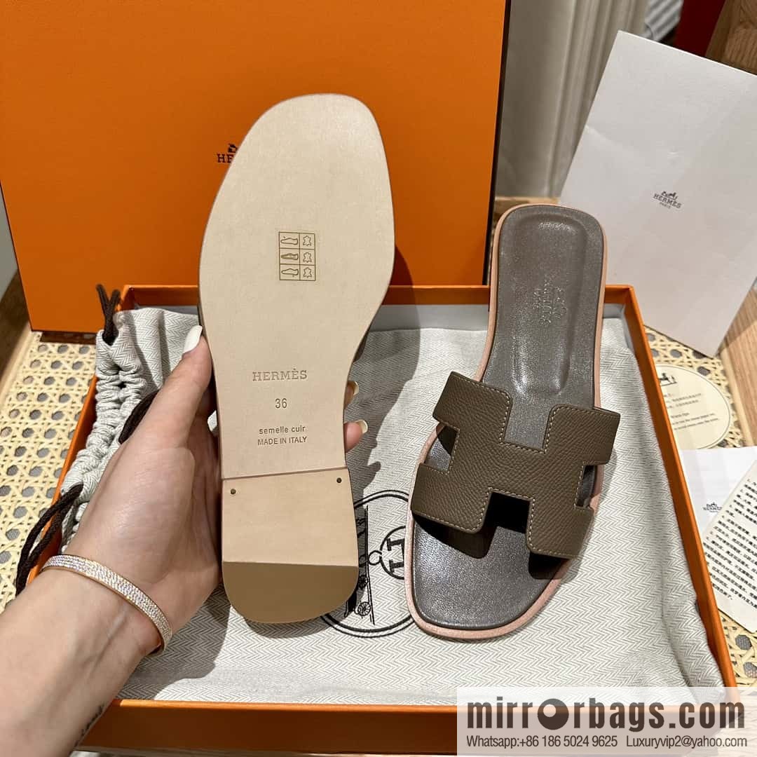 Hermès leather outsole H slippers, elephant gray