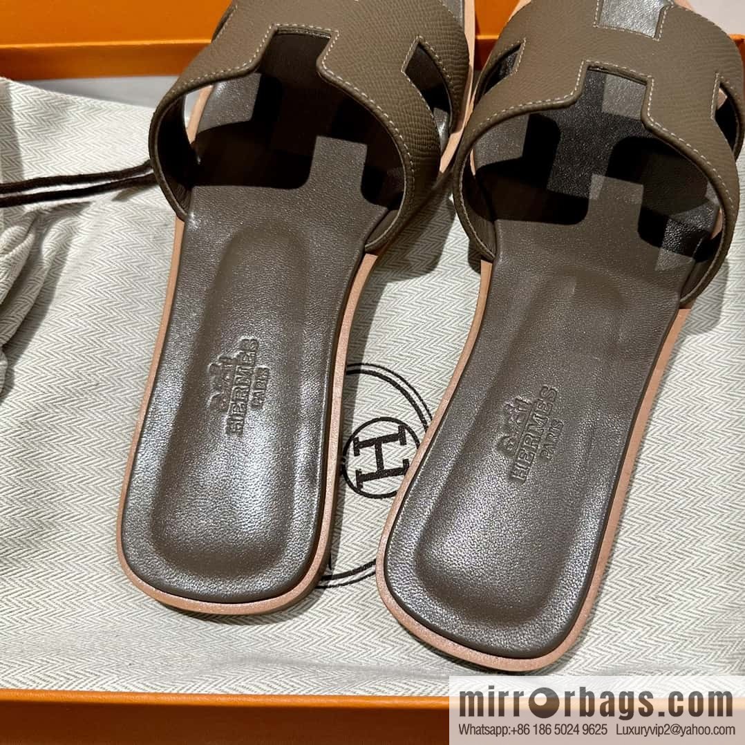 Hermès leather outsole H slippers, elephant gray
