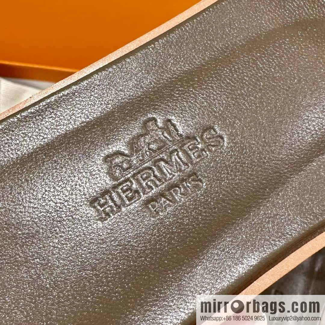 Hermès leather outsole H slippers, elephant gray