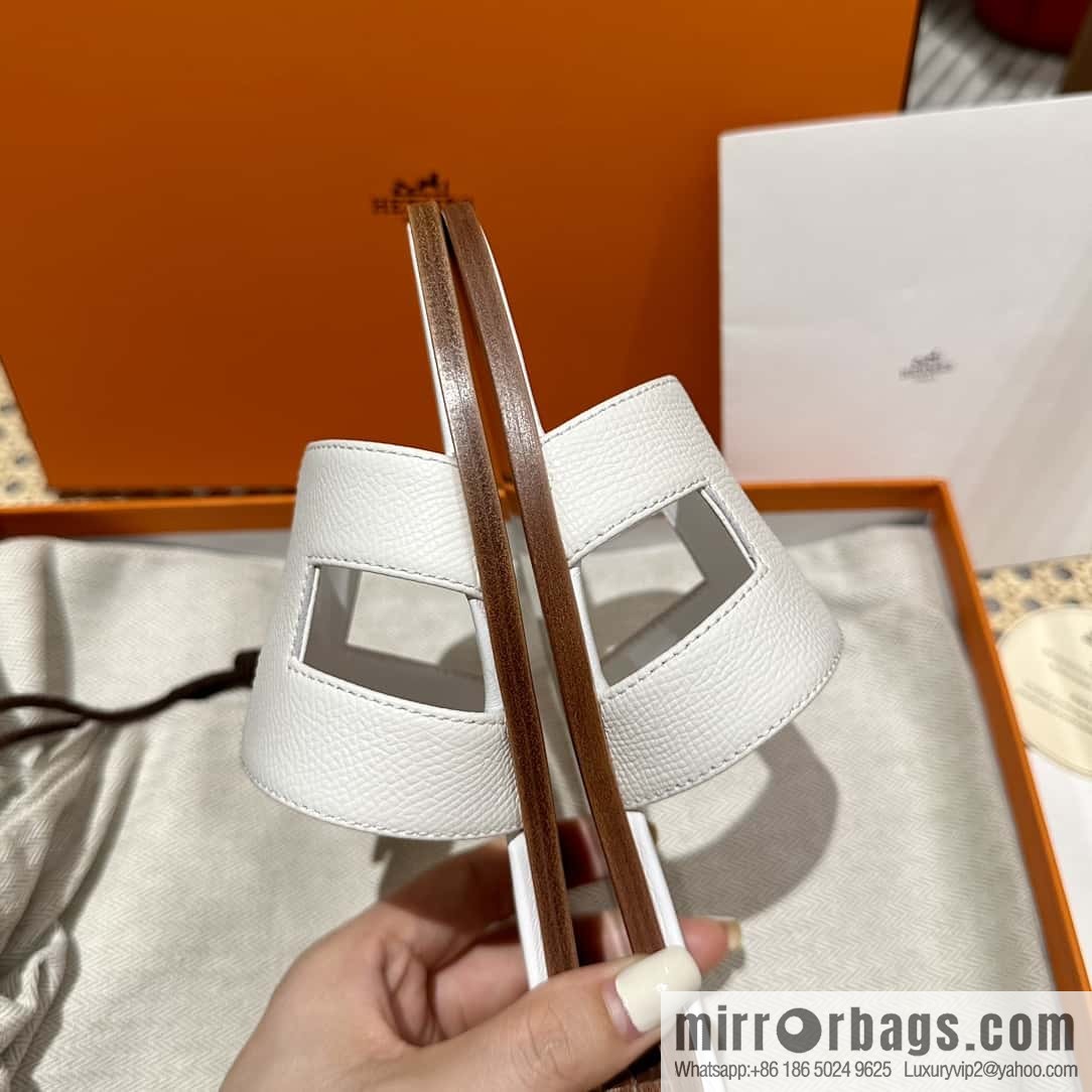 Hermès leather outsole H slippers, white