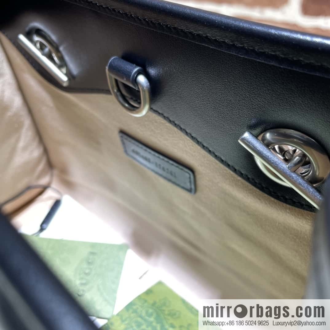 GUCCI GG Marmont small matlassétote bag 681483 gr