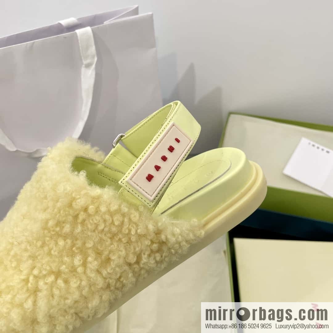 Marni autumn and winter round head fur integrated fluff slippers