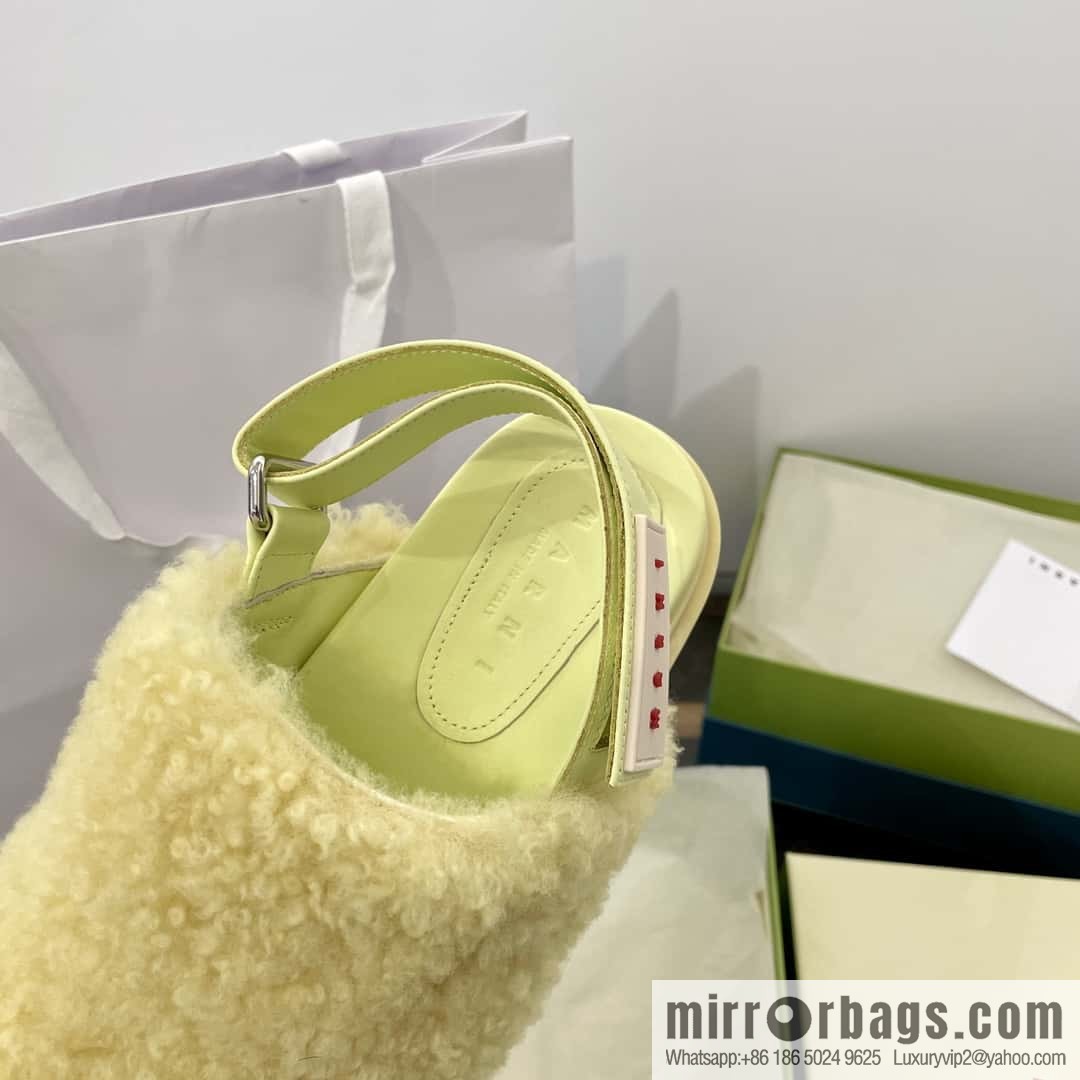 Marni autumn and winter round head fur integrated fluff slippers
