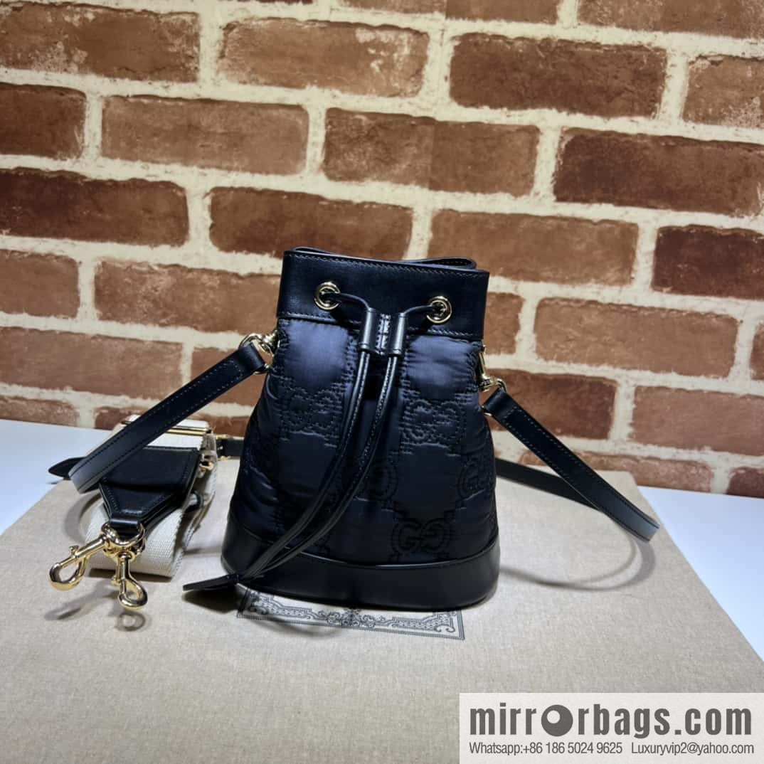 GG Matelassé bucket bag 728231 g nylon