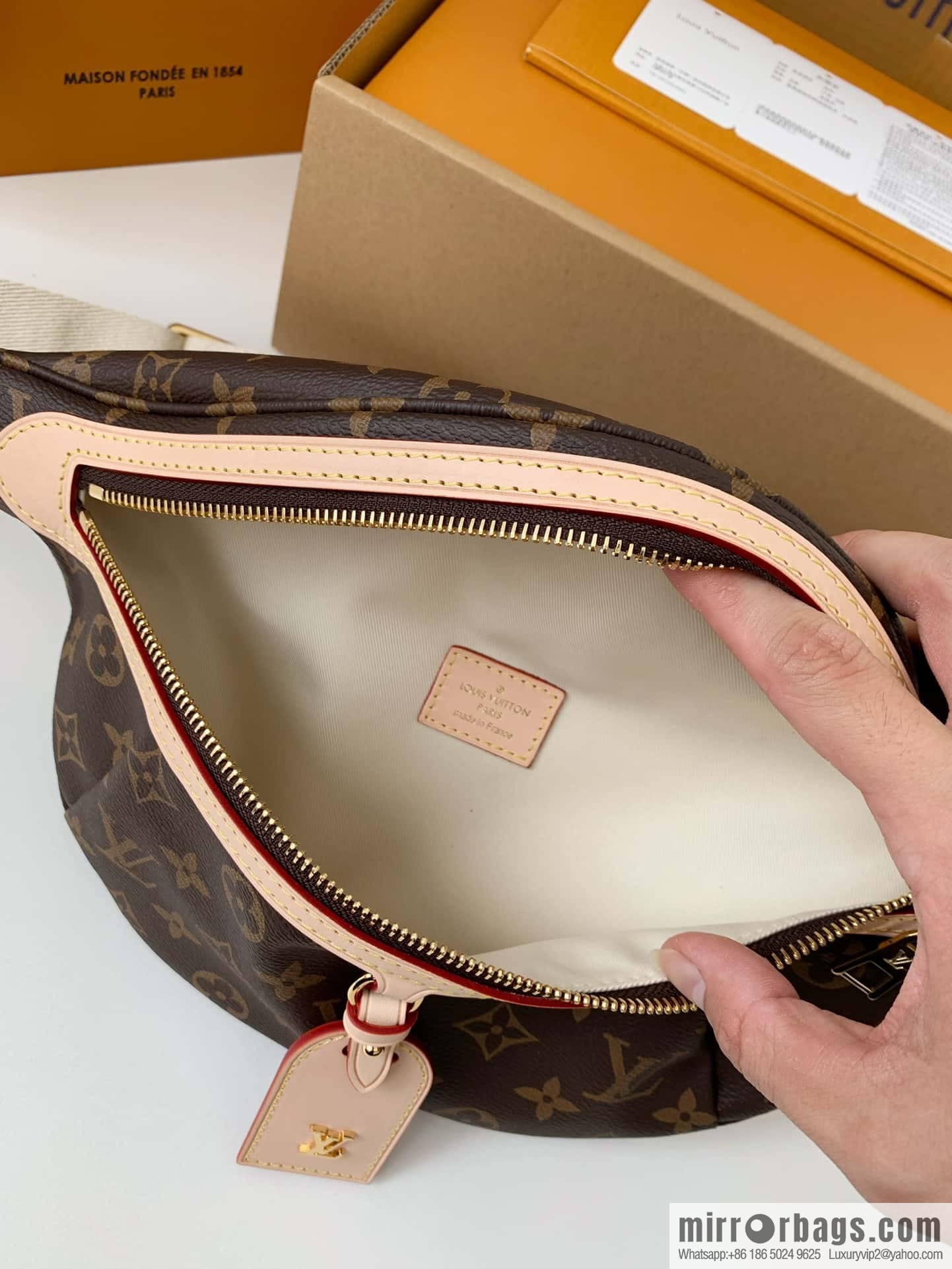 LV M46784 High Rose