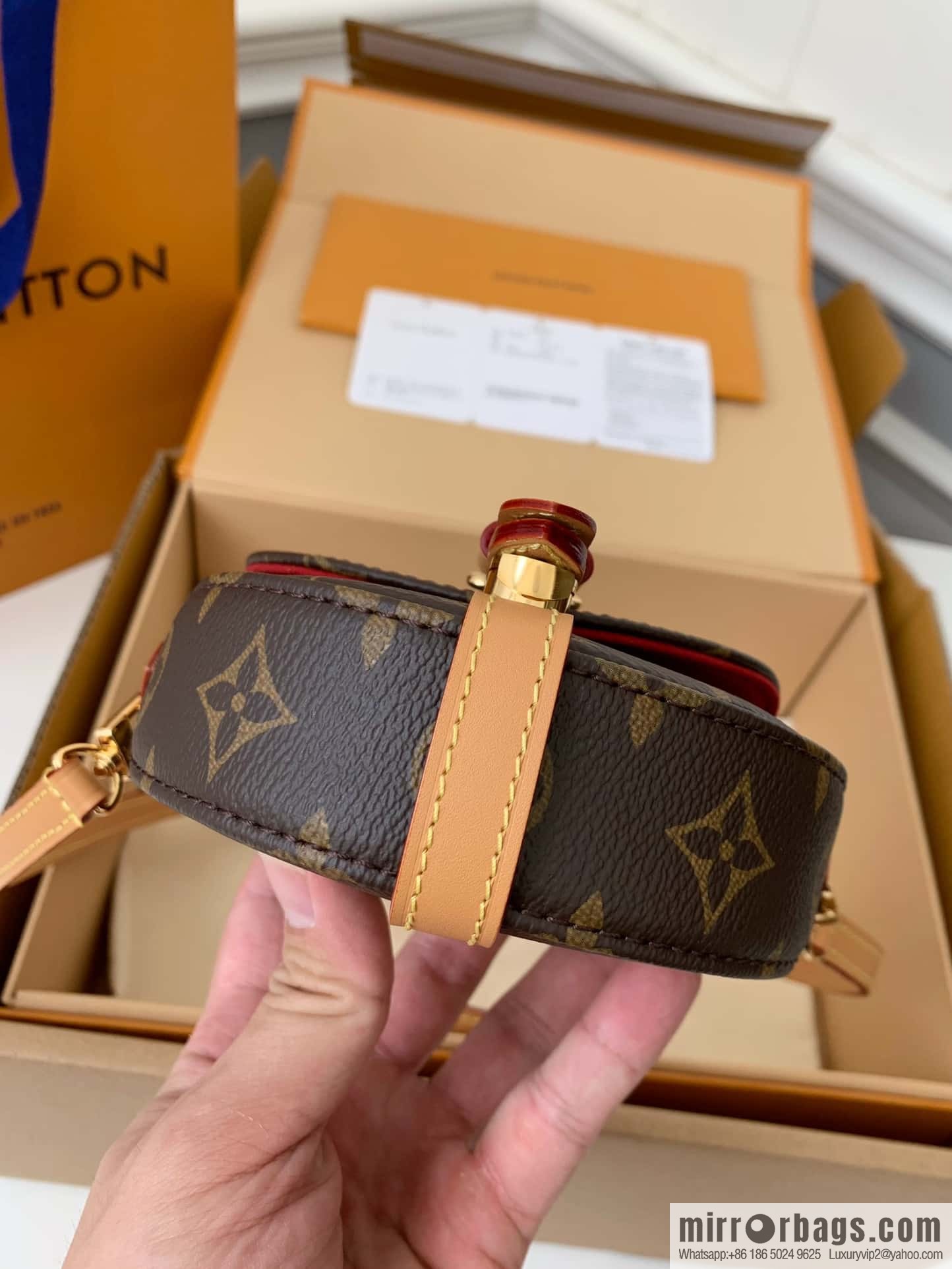 LV M46643 Micro Chantilly