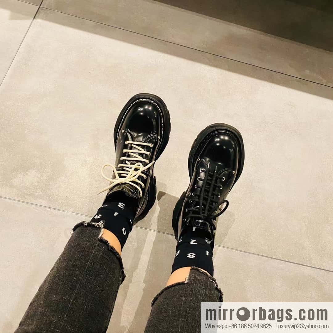 Alexander McQueen, classic Martin boots
