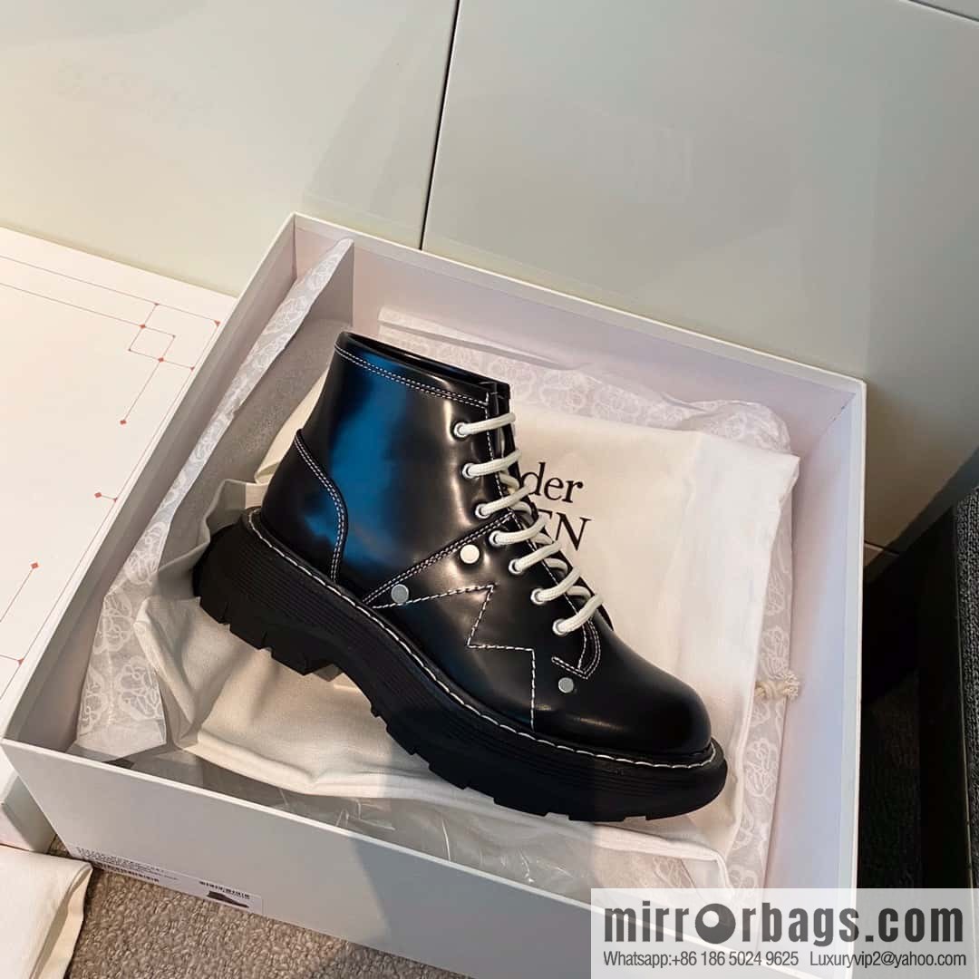 Alexander McQueen, classic Martin boots