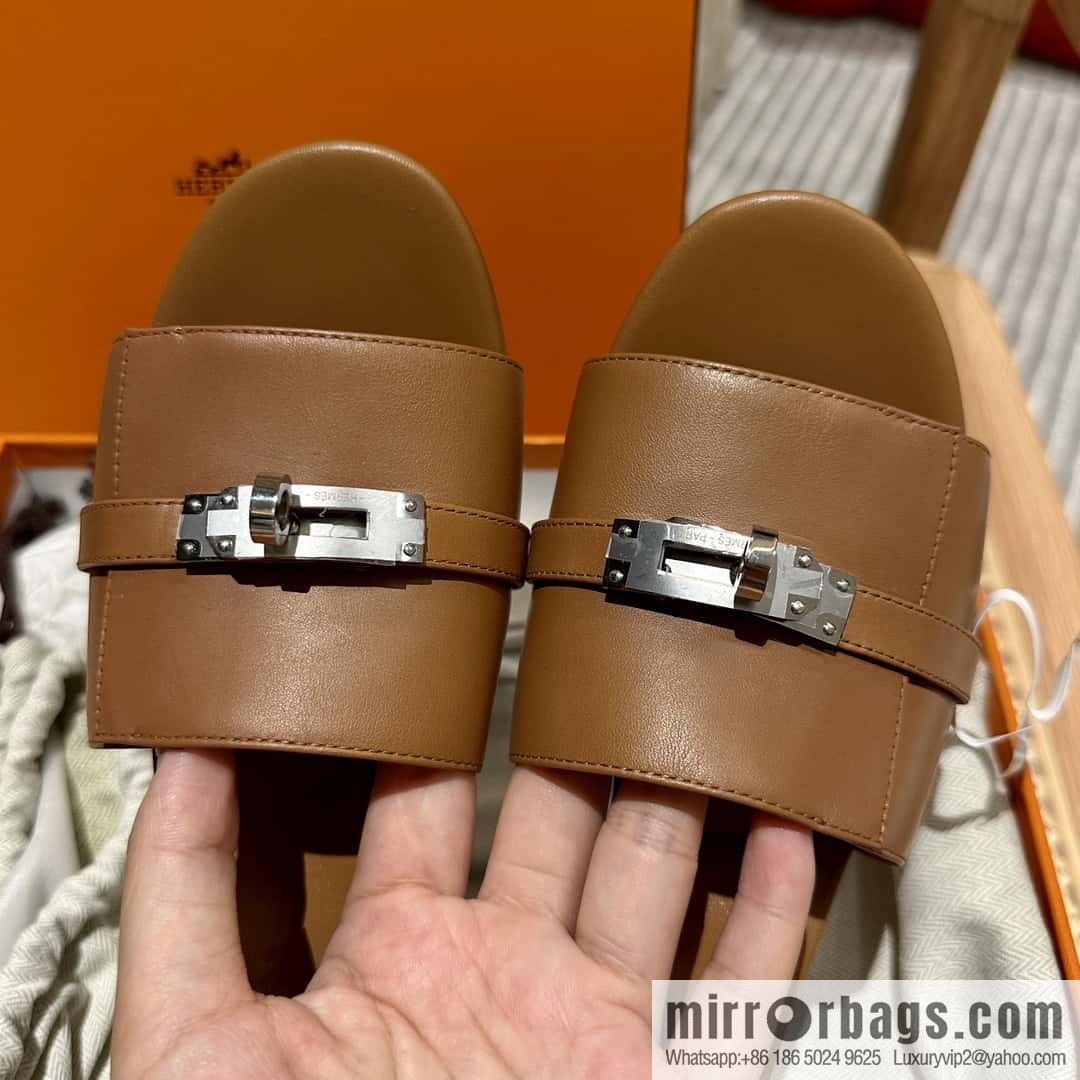 Hermès 2023 latest Kelly buckle heels