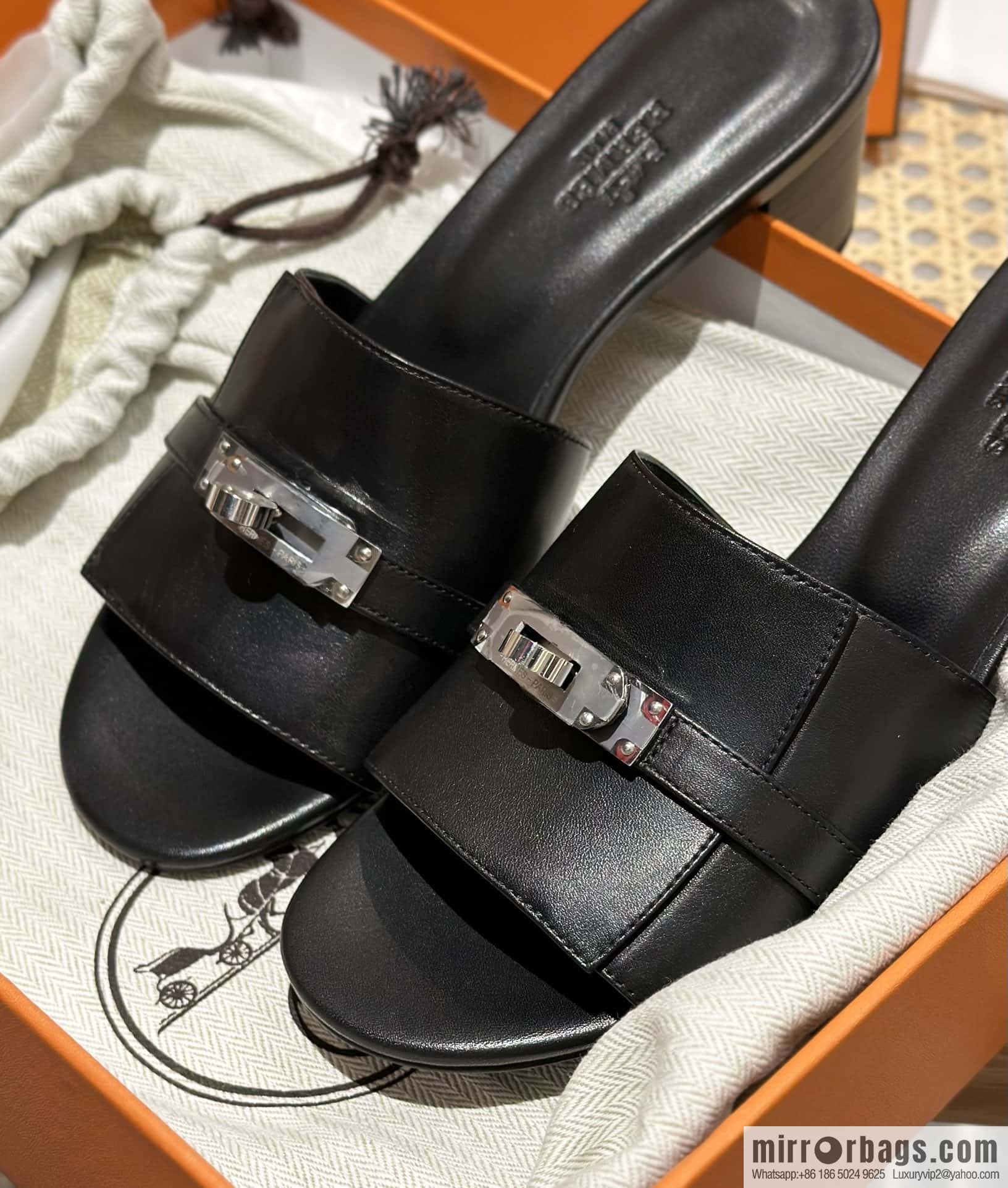 Hermès 2023 latest Kelly buckle heels