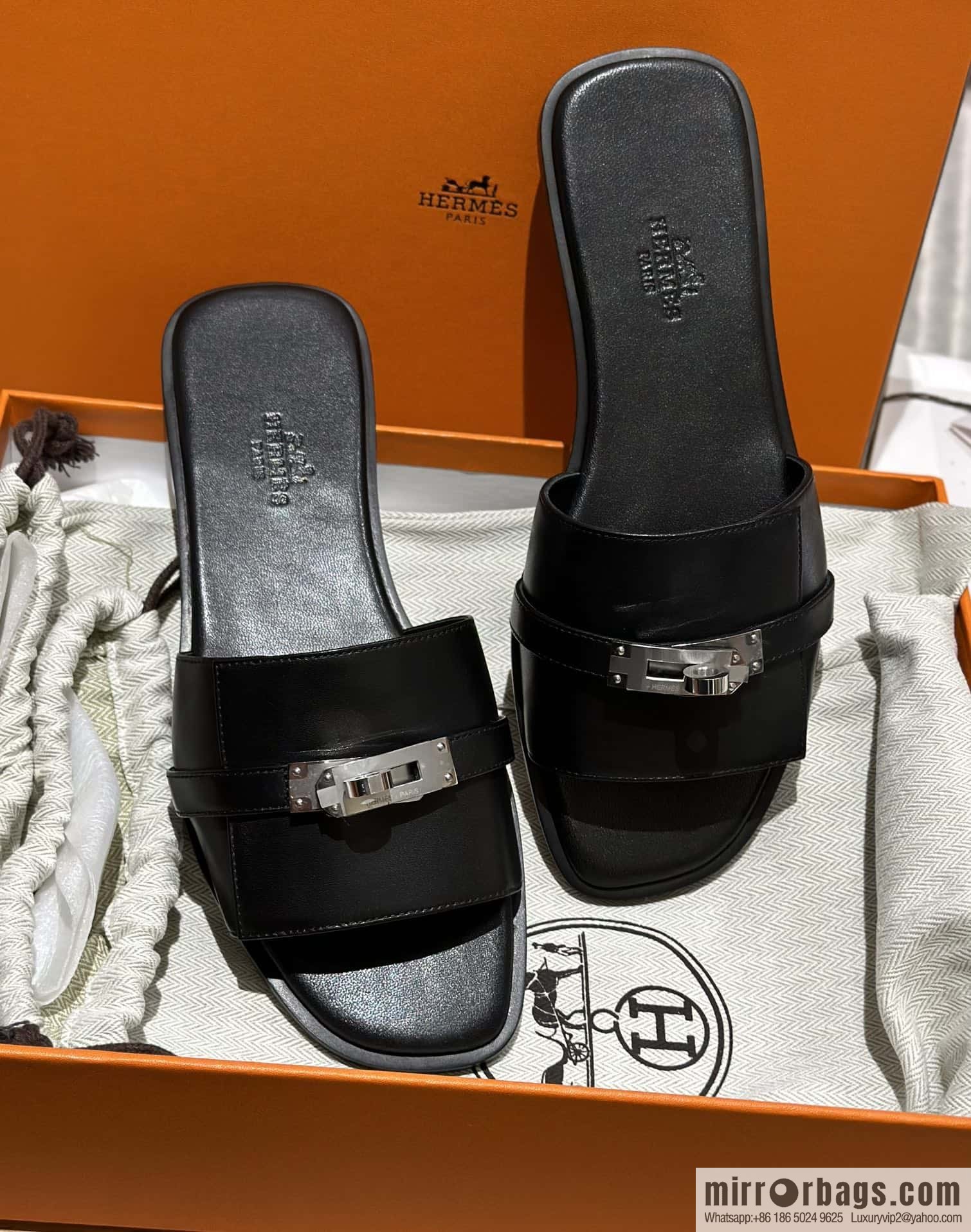 Hermès 2023 Latest Kelly Button Slippers