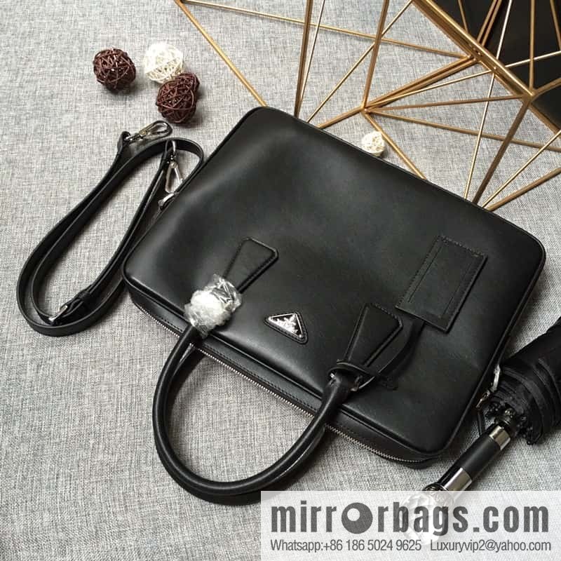 PRADA slim briefcase 0368 black