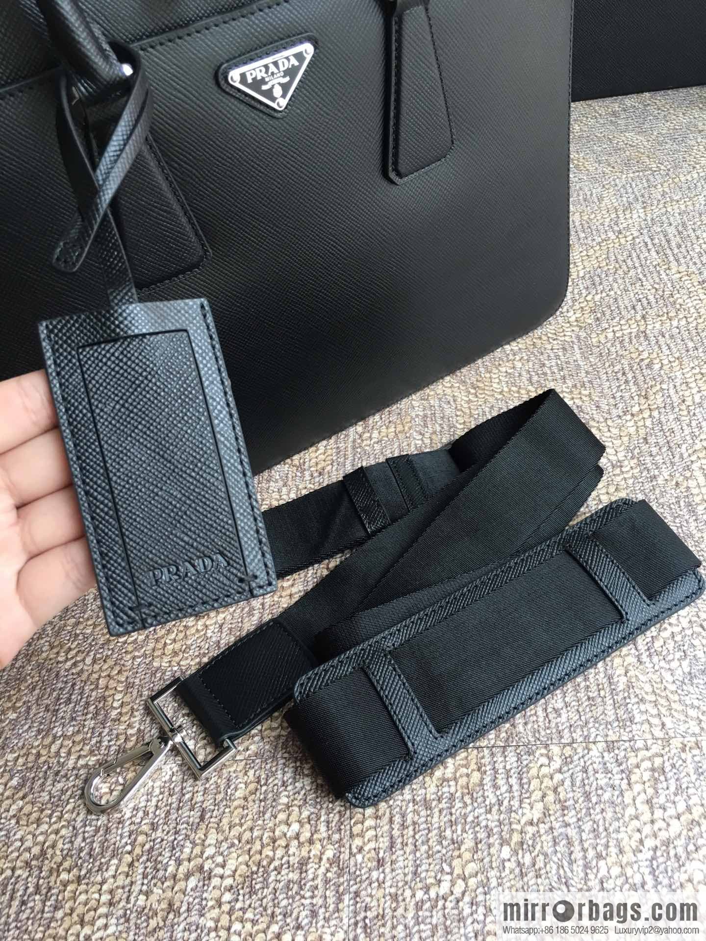 PRADA imported cross pattern leather briefcase 0366B black