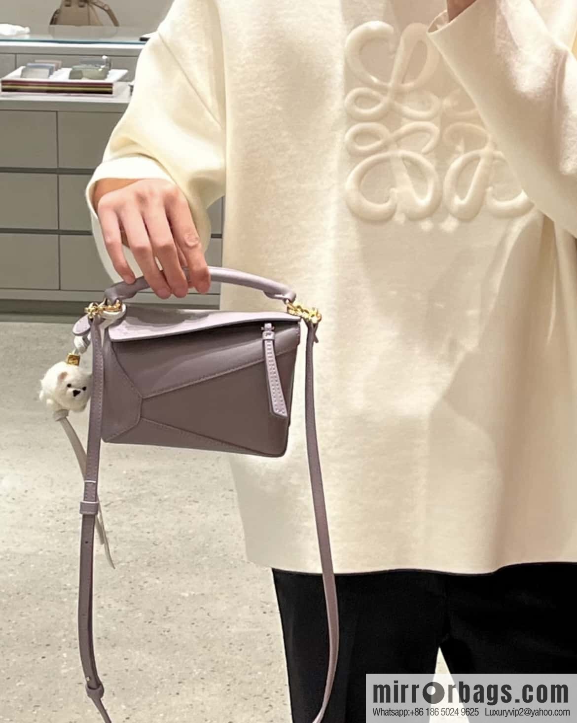 LOEWE puzzle geometric bag 18cm taro purple 0680