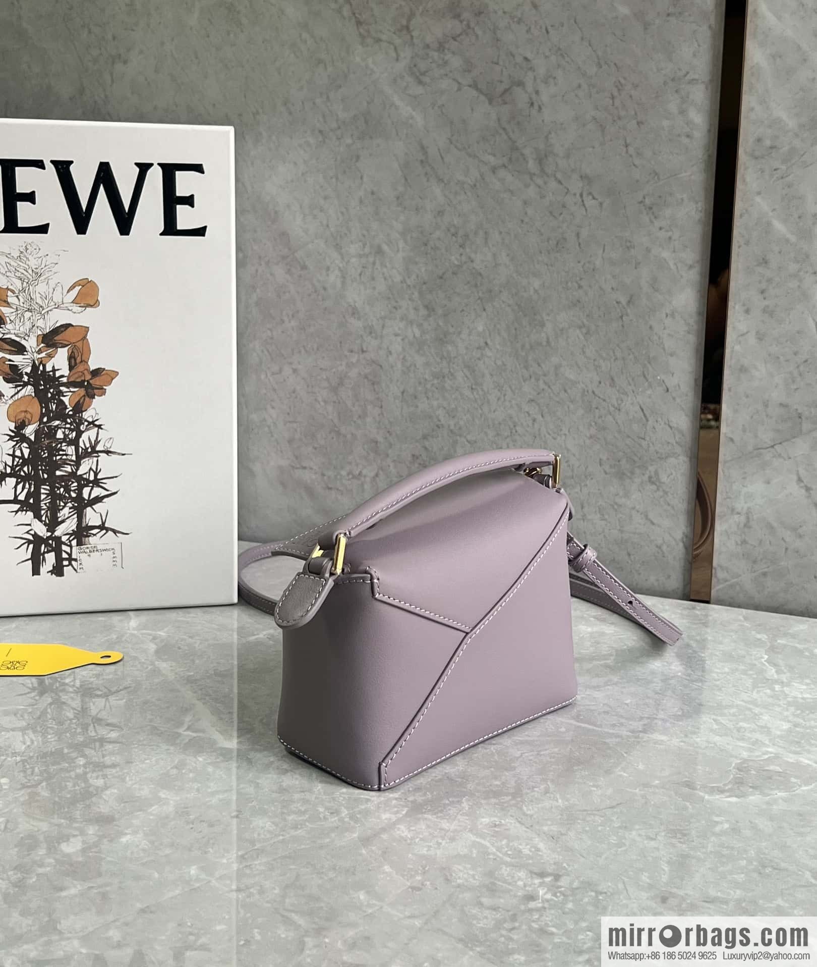 LOEWE puzzle geometric bag 18cm taro purple 0680