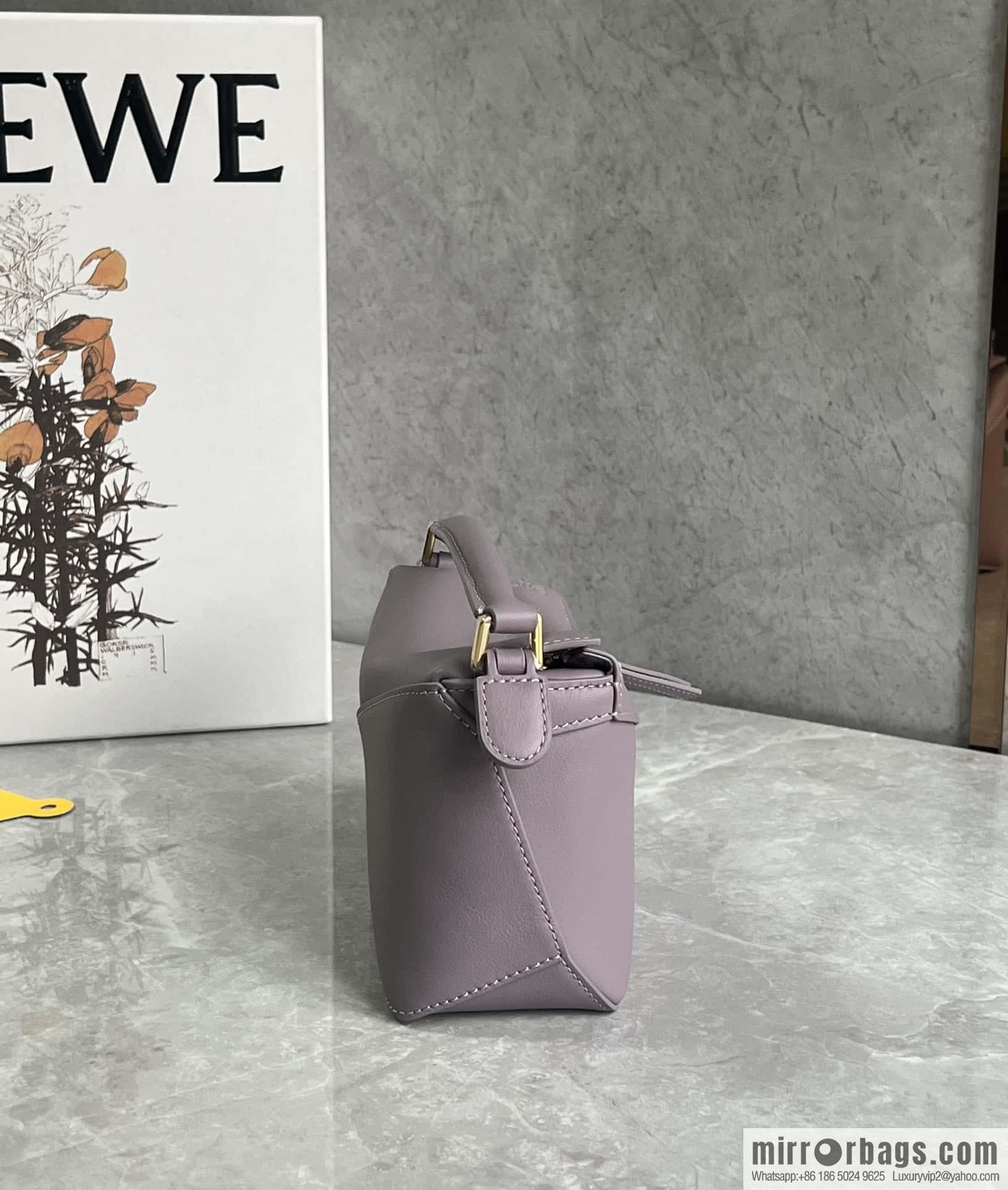 LOEWE puzzle geometric bag 18cm taro purple 0680
