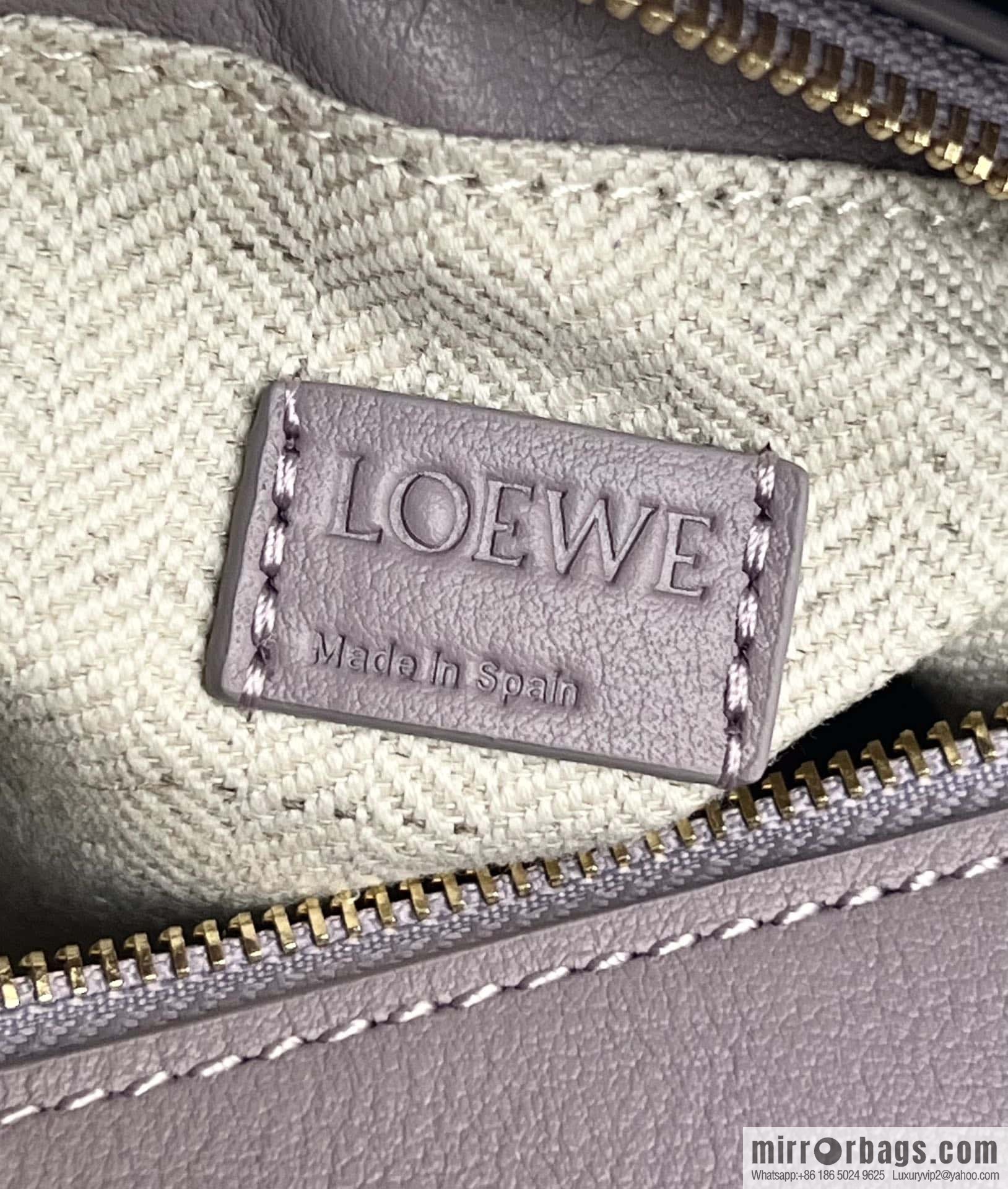 LOEWE puzzle geometric bag 18cm taro purple 0680