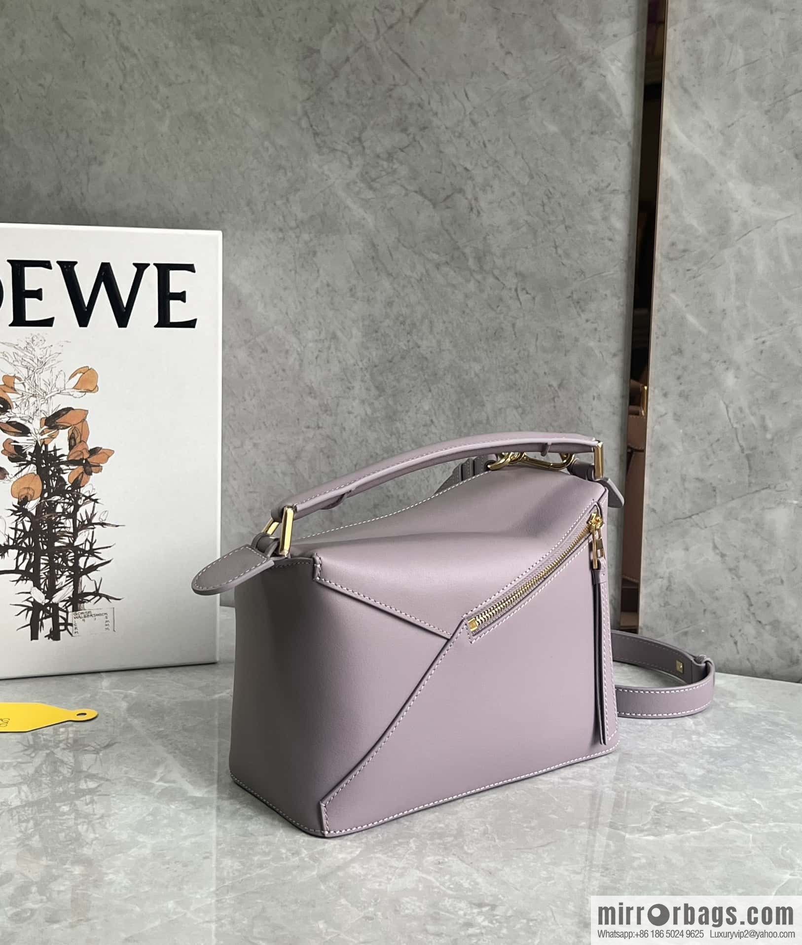 LOEWE puzzle geometric bag 24cm taro purple 0681