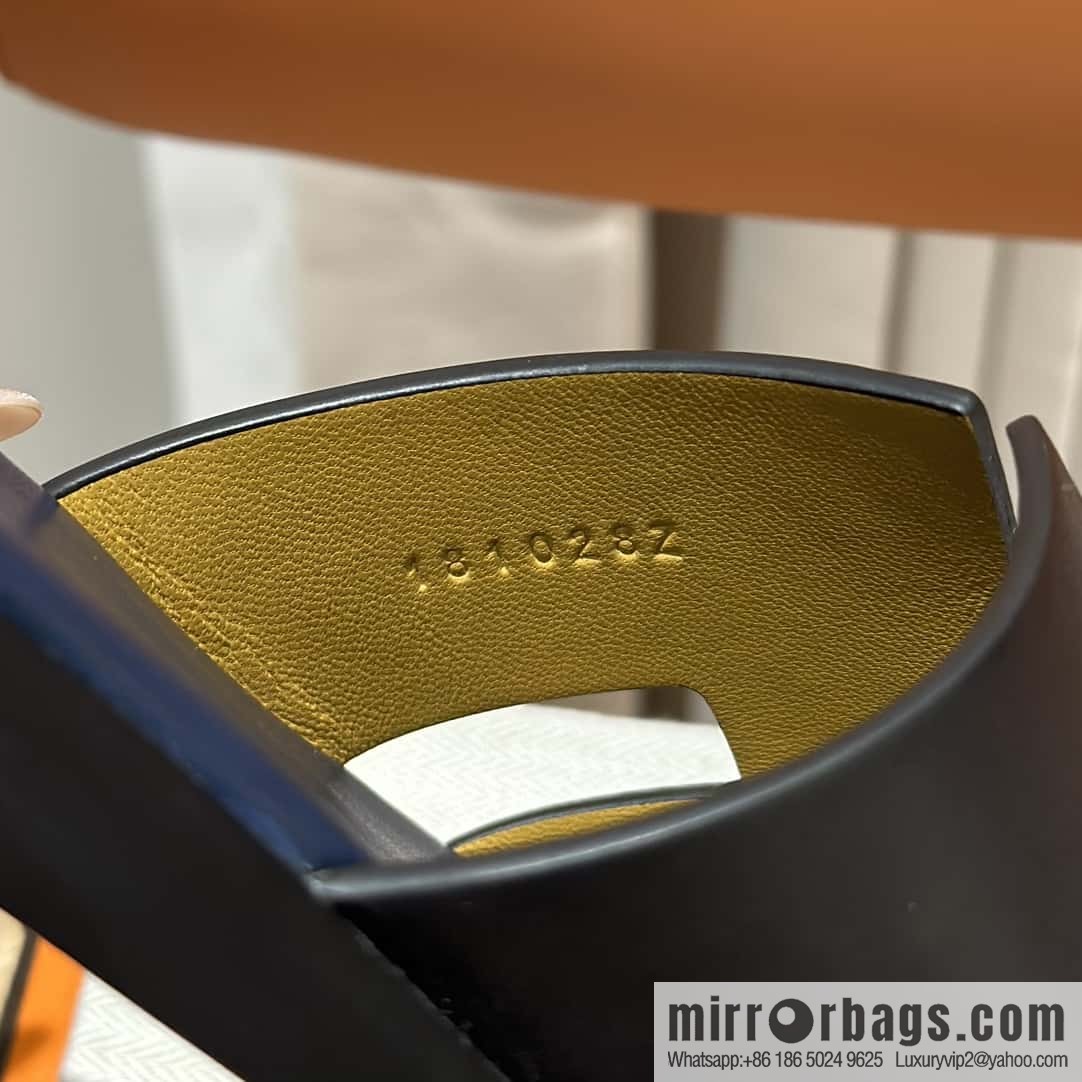 Hermès men's plain-weave slippers