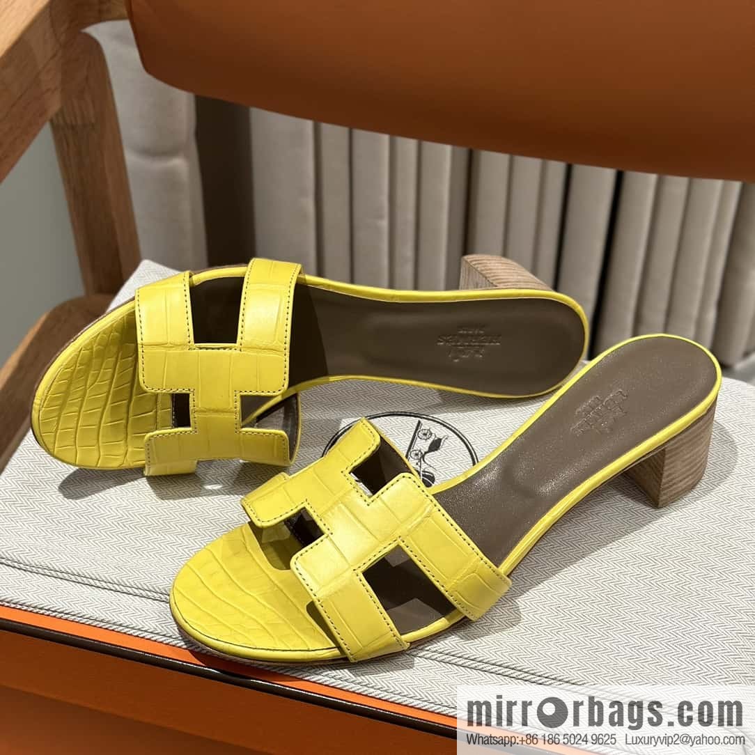 Hermès crocodile leather, slippers