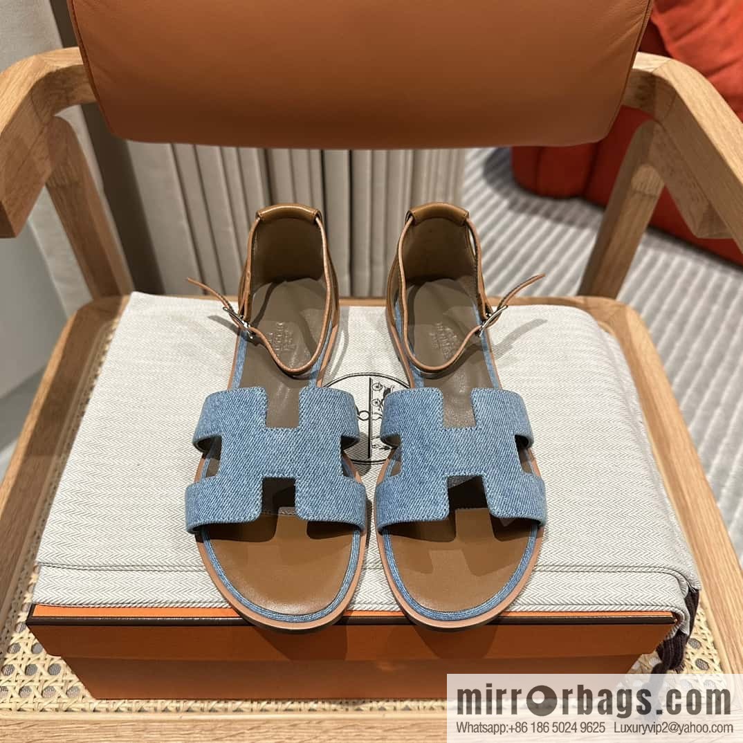 Hermès mouth Italian cowhide, new small sandals