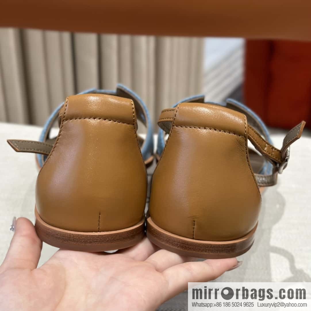 Hermès mouth Italian cowhide, new small sandals