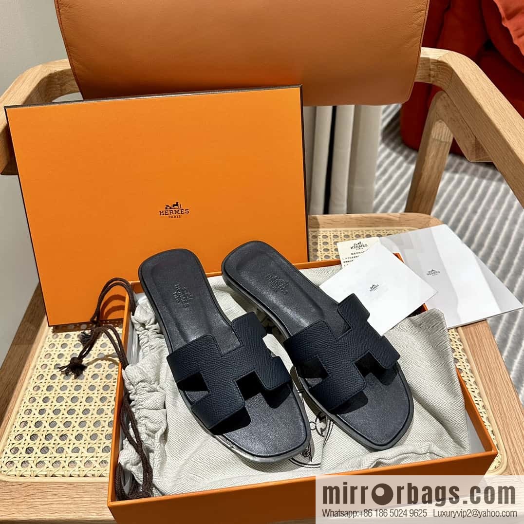 Hermès leather outsole H slippers, black