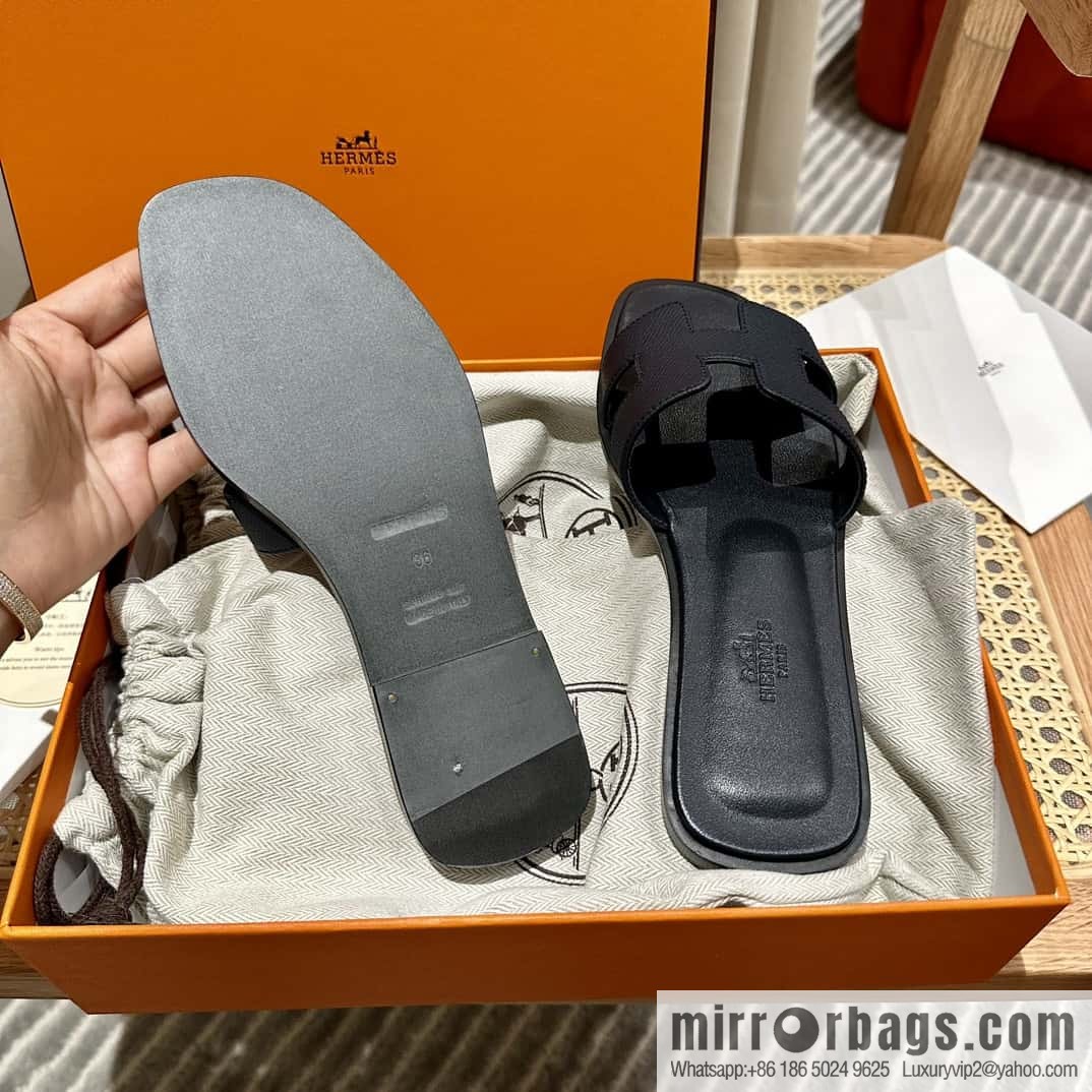 Hermès leather outsole H slippers, black