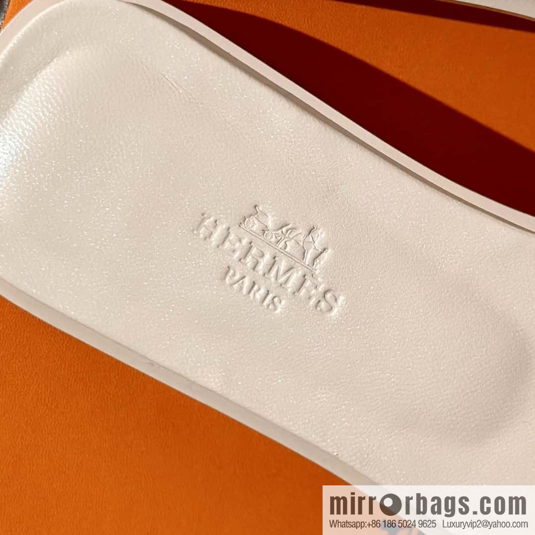 Hermès leather outsole H slippers, pink.